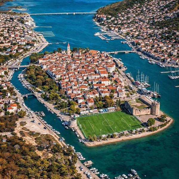Trogir: Ahol a történelem életre kel, és a tenger átöl
